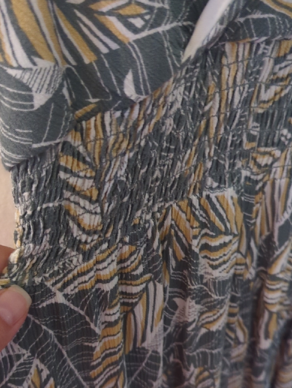 Nine West Green and Cream Leaf-Print Wide-Leg Jumpsuit - Picture 10 of 10